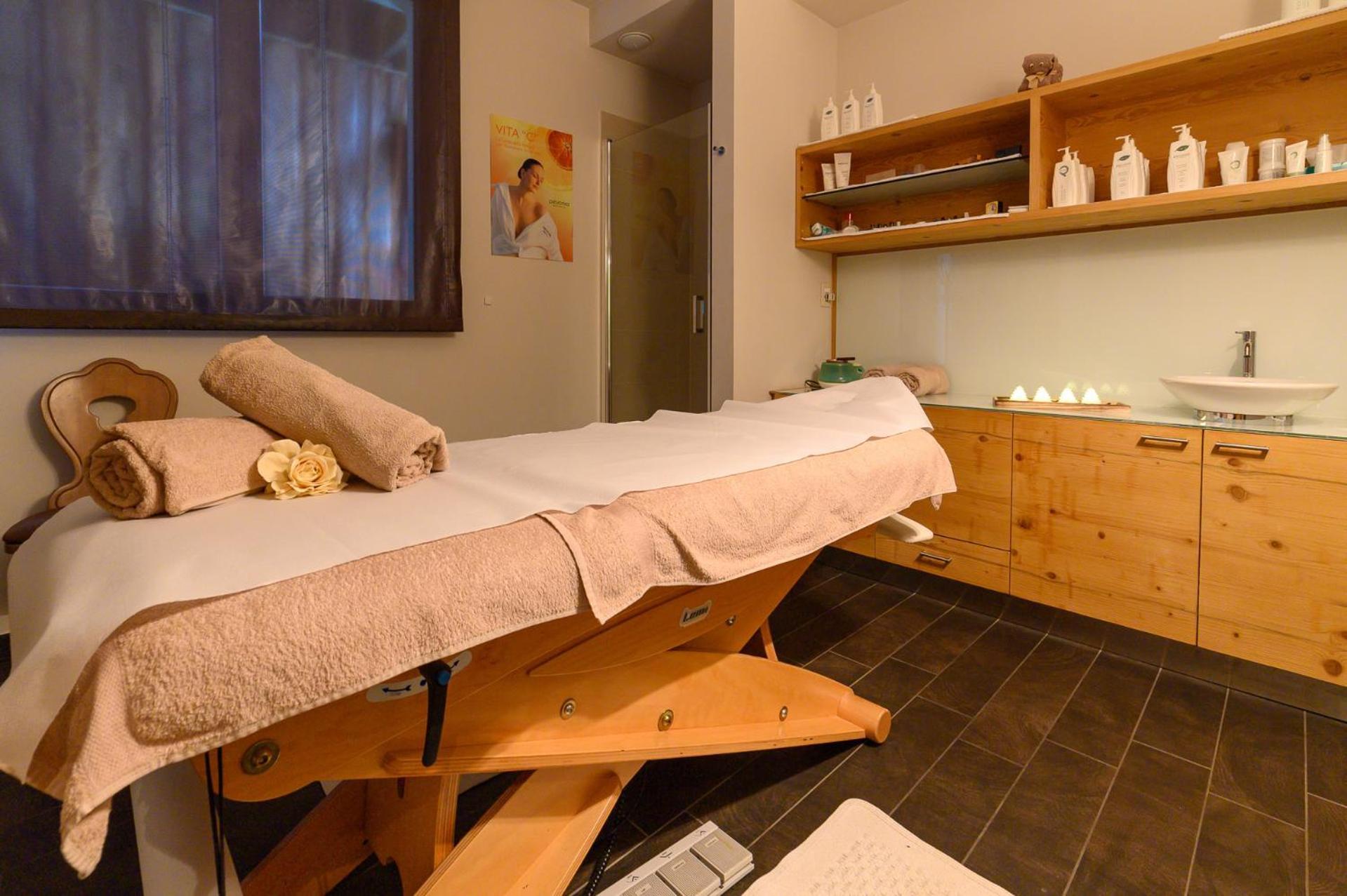Hotel Crozzon Madonna di Campiglio Bagian luar foto